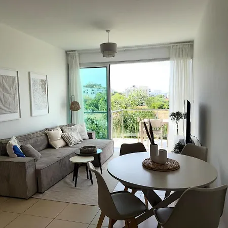 Seaview Beachfront Paradise Paralimni