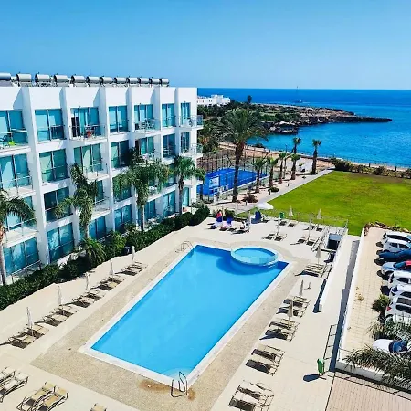 Seaview Beachfront Paradise Appartamento Paralimni