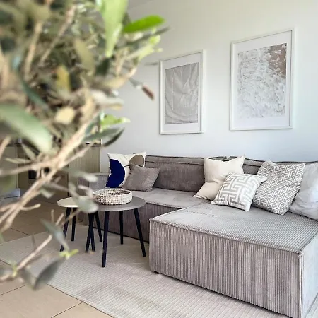 Seaview Beachfront Paradise Apartament