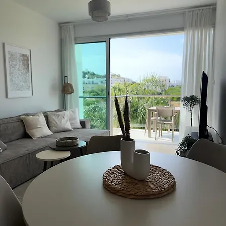 Seaview Beachfront Paradise